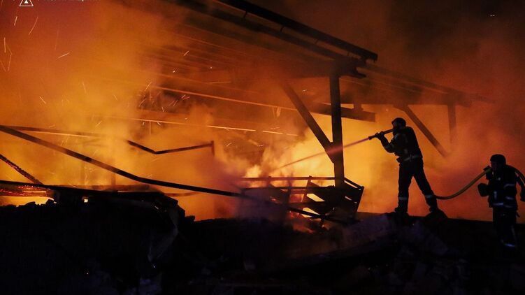 Последствия обстрела предприятия в Полтавской области