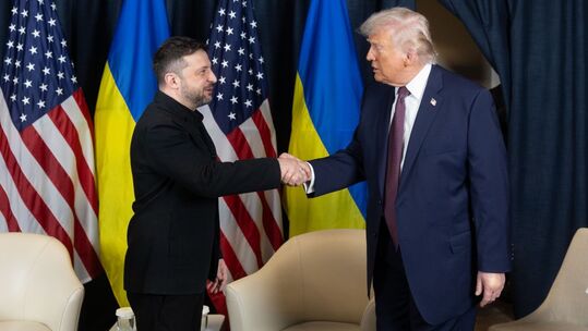 Что показала встреча Зеленского и Трампа в Давосе, сколько еще будет блэкаут в Киеве, новое дело НАБУ. Итоги