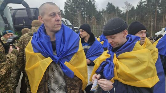 Україну не візьмуть до ЄС у 2027 році, чи атакують Іран Азербайджан та курди, обмін полоненими. Підсумки