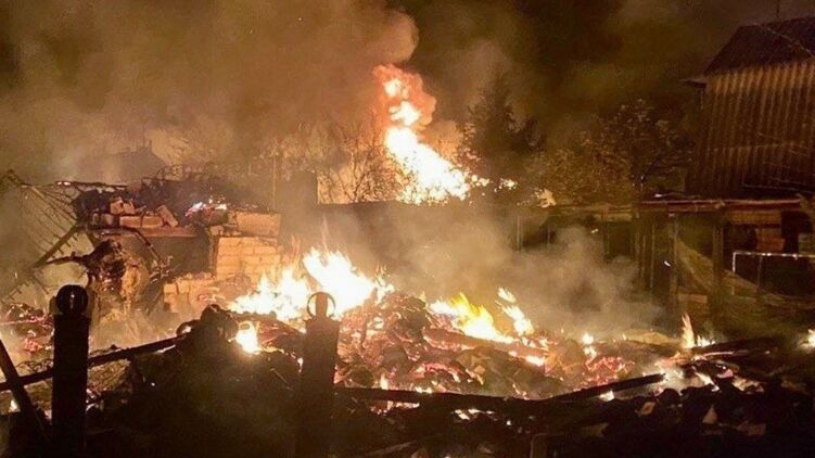 Наслідки ударів у Дніпропетровській області. Фото: ОВА