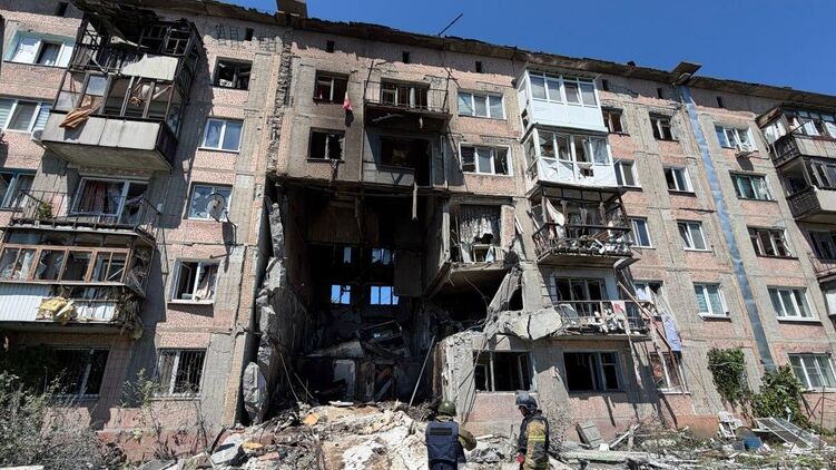Удар дрона по будинку в Горлівці, де загинули троє людей