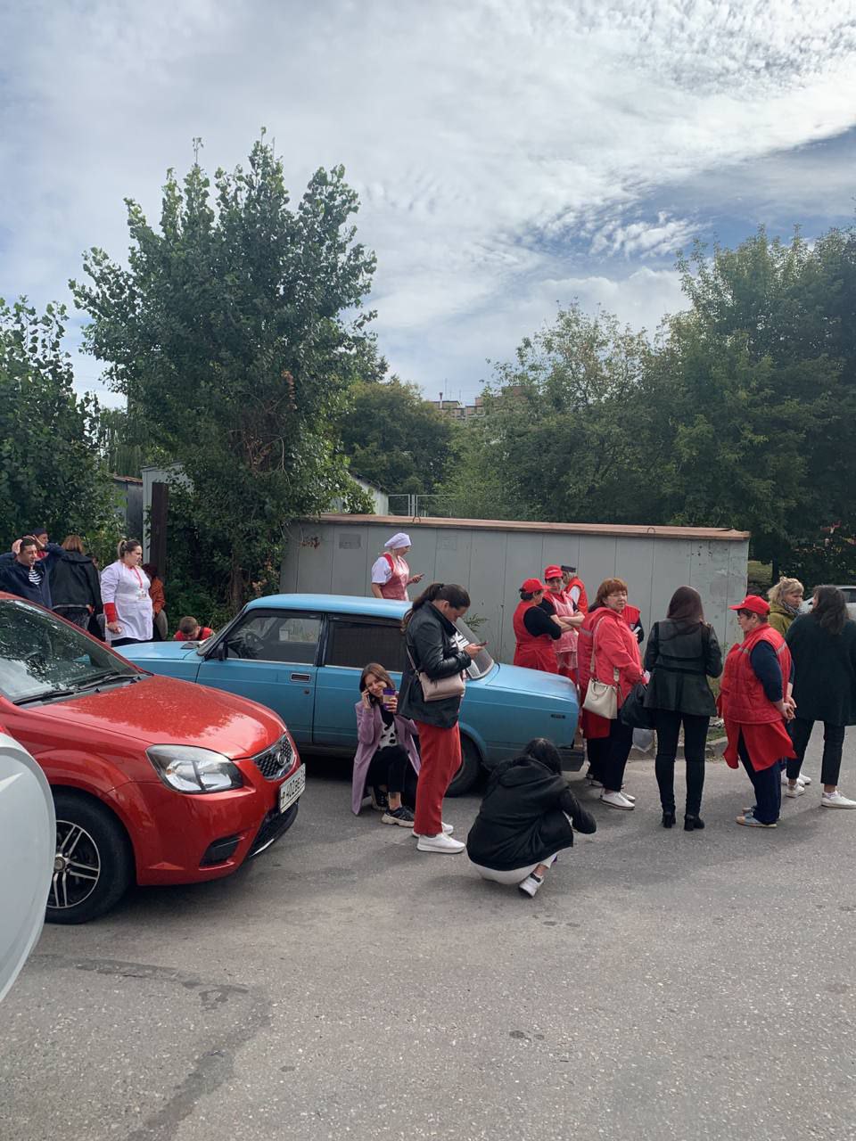 В Белгороде сообщают о массовых эвакуациях в ряде учебных заведений, на автовокзале и в бизнес-центрах