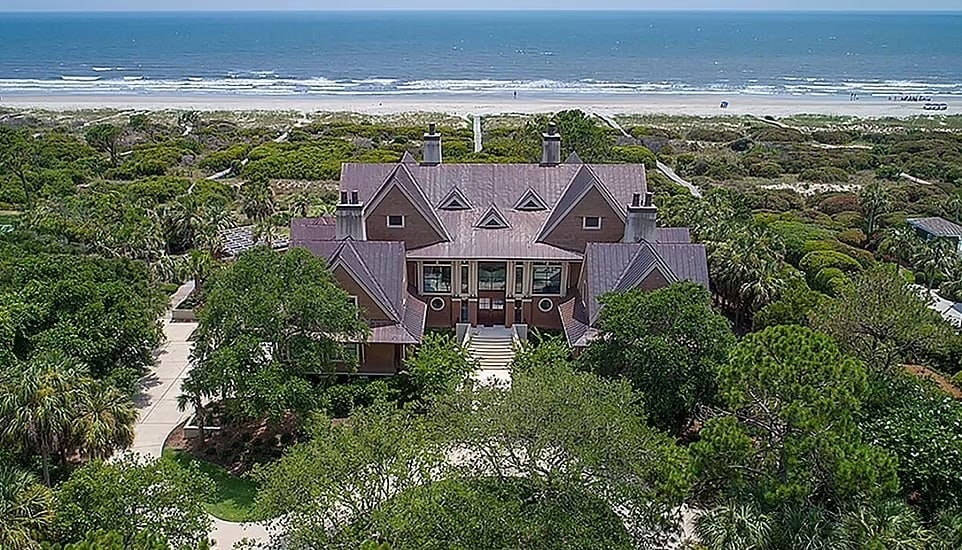 Окрестности особняка