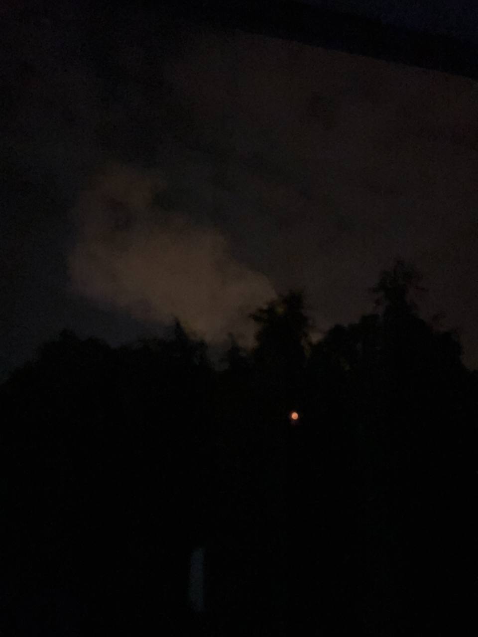 Фото пожара в Днепре после прилетов