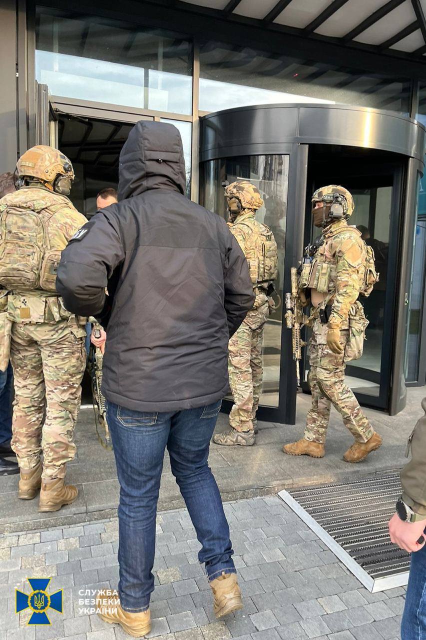 СБУ провела проверки в IBOX Банке