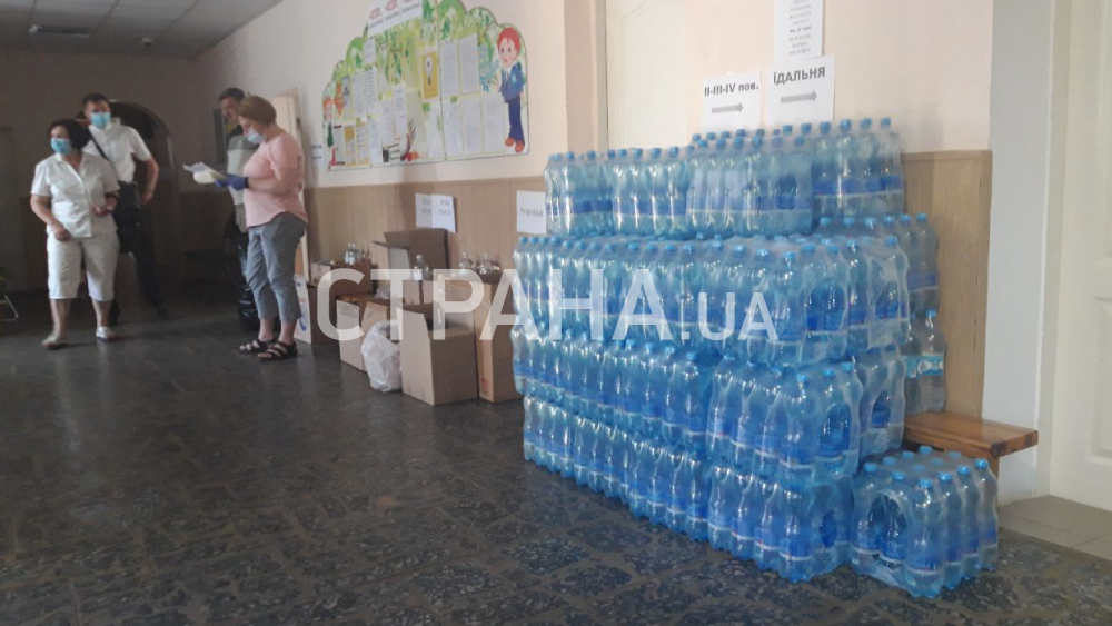 вода для пострадавших