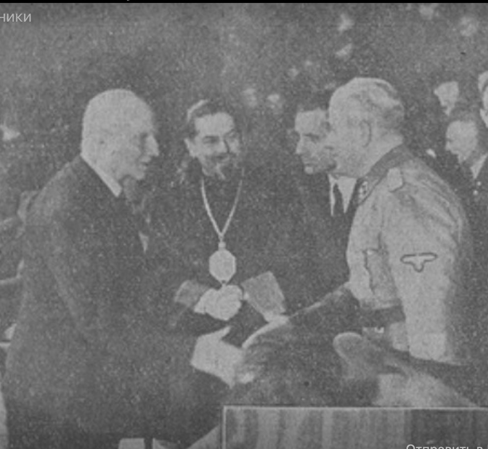 Кость Смовский в немецкой форме в Берлине с гетьманом Павлом Скоропадским и патриархом УАПЦ Мстиславом. Фото:&nbsp;Facebook/ eduard.dolinsky