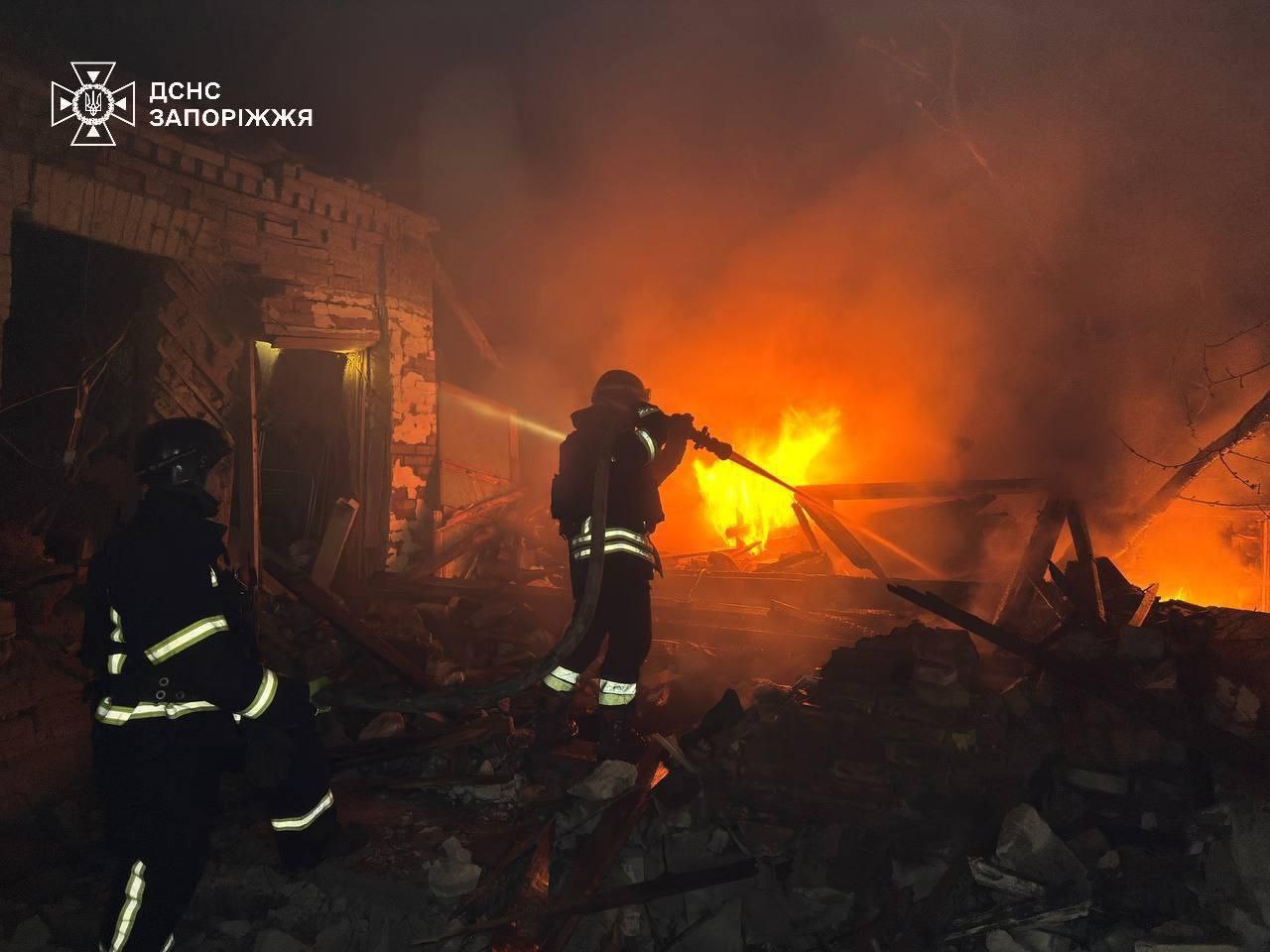 Фото тушения пожара. Истчоник - ГСЧС